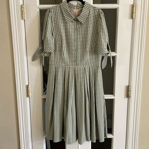 Gal Meets Glam Delilah green gingham dress